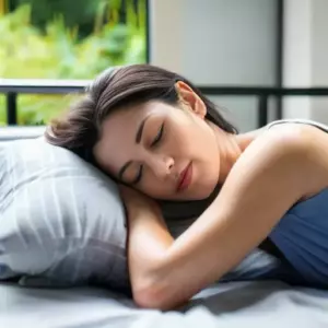 Как нехватка отдыха у мам с маленькими детьми влияет на их здоровье