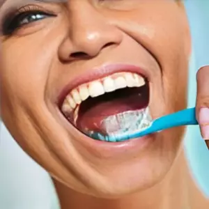 Как приучить ребёнка к регулярной гигиене полости рта без слёз