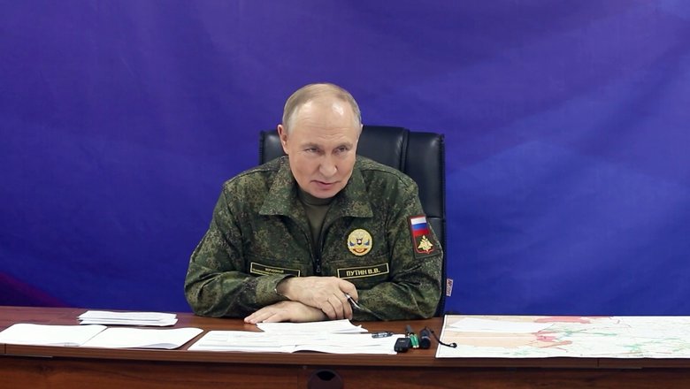 Путин посетил один из командных пунктов группировки &laquo;Запад&raquo;