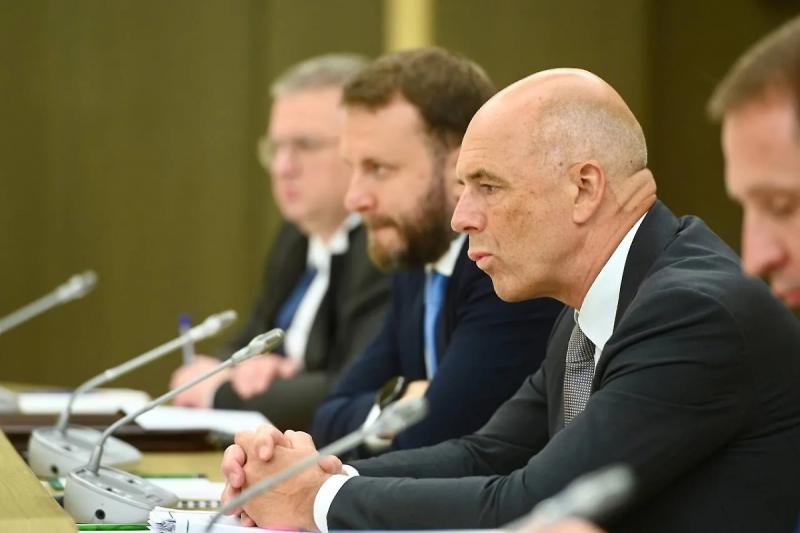 Силуанов и Шохин поспорили об &laquo;экономической весне&raquo; в России