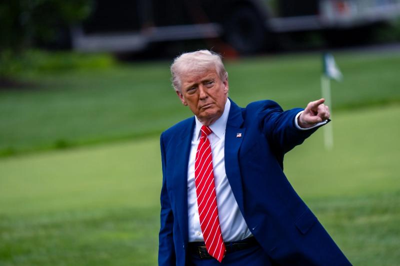 Трамп распорядился закрыть небо над Венесуэлой