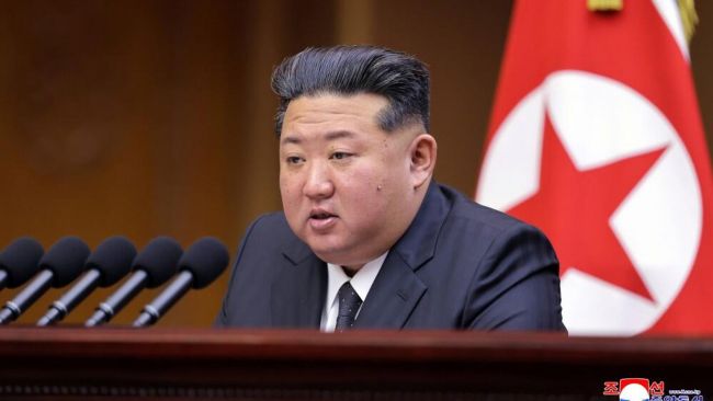 Ким Чен Ын поставил задачу нарастить производство боеприпасов из-за роста спроса