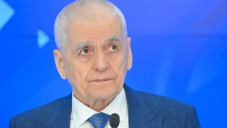Онищенко предложил ввести в России шестидневную рабочую неделю
