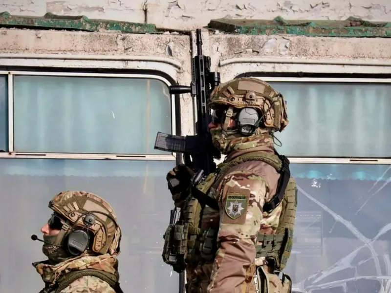 &laquo;Погиб, застрелив 7 &laquo;людоловов&raquo;: под Николаевым военный пенсионер принял бой с ТЦК, не позволив забрать внука в ВСУ