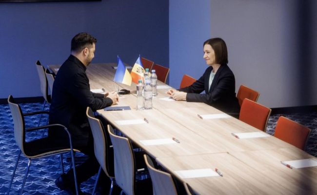Вместе против России на&nbsp;пути в&nbsp;ЕС: Санду и&nbsp;Зеленский координируют усилия