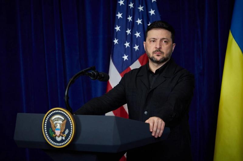 Зеленский обещал отречься от власти после завершения конфликта на Украине