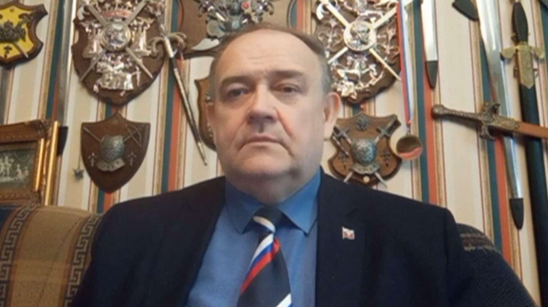 Мингалев: Буданов становится надсмотрщиком над Зеленским