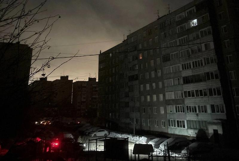 Жителей Мурманской области призвали по возможности не пользоваться электроникой
