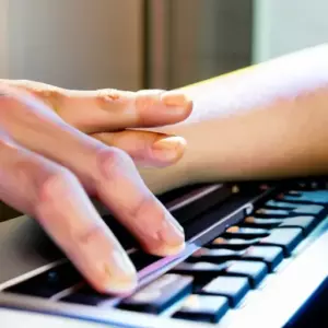 Кистевой туннельный синдром: профессиональная болезнь при работе за компьютером
