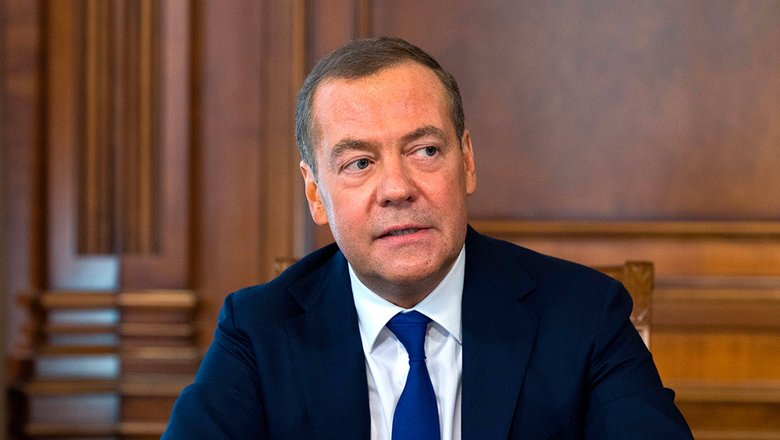 Медведев назвал территориальный вопрос самым сложным по Украине